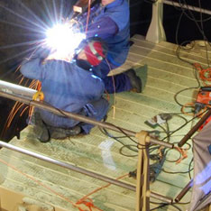piattaforme galleggianti per lavori sull'acqua