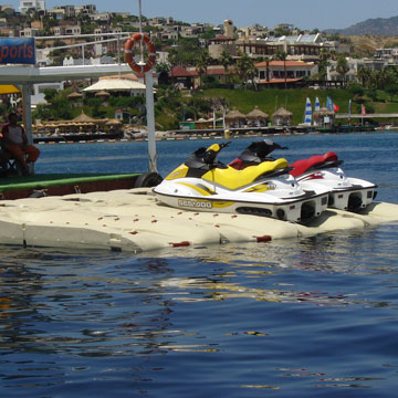 pedana galleggiante per jet ski